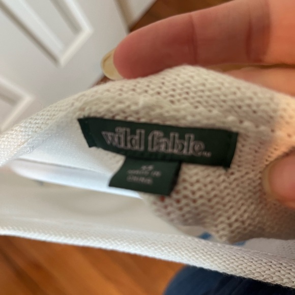 Wild Fable Women's Wide Crewneck Pullover Sweater Offwhite Blue Star, XS, NWT - Picture 11 of 12